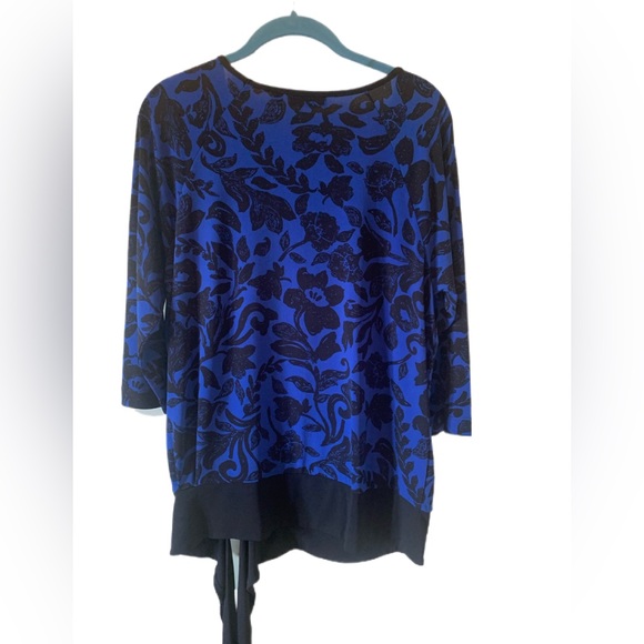 Susan Graver Liquid Knit Printed Top with 3/4 Raglan Sleeves Size S NWOT - Picture 3 of 9